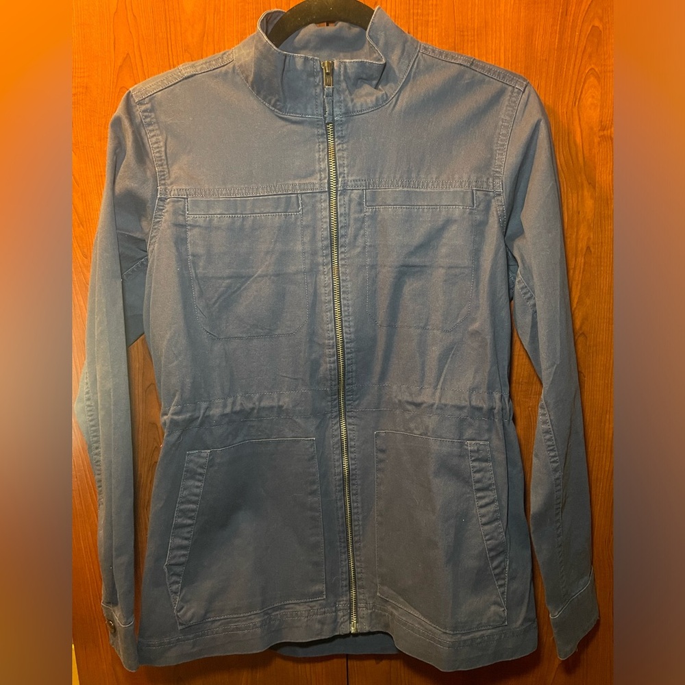 Gap midnight blue field jacket x-small. NWT.